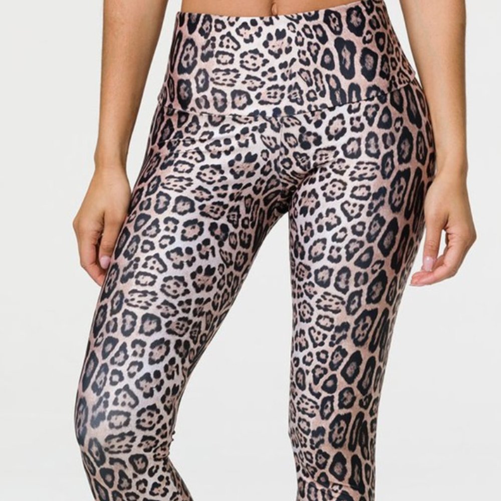 Onzie Leopard Leggings